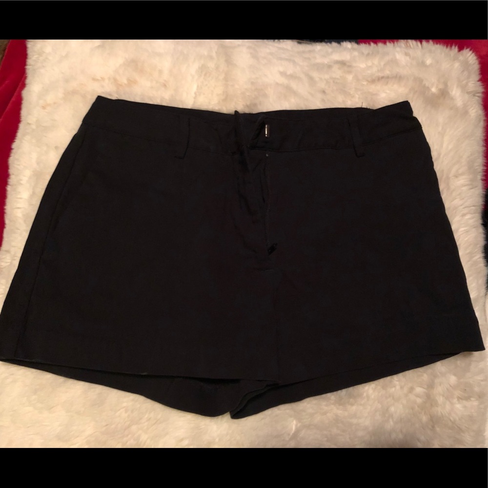Black express dress shorts!
